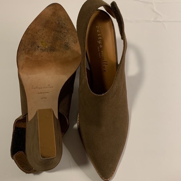 𝅺BETTYE Muller Olive Green Suede Heeled Booties Sling Back size 10M - Picture 12 of 17